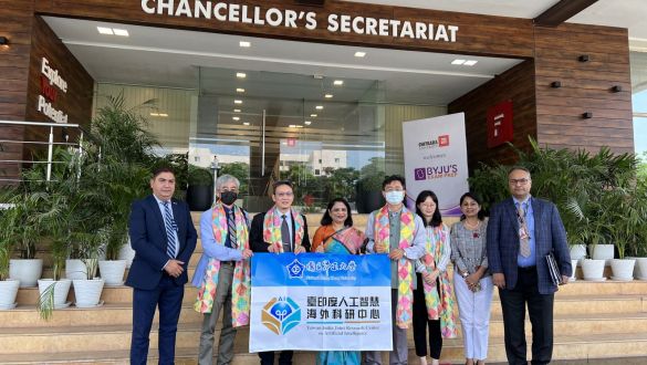 開啟臺印度國際合作新篇章 中正大學「臺印度永續智慧城市研究實驗室」揭牌圖