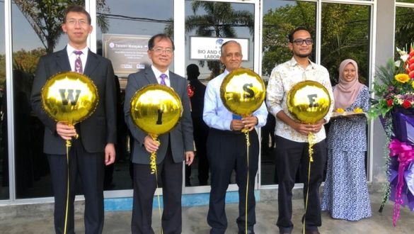 臺馬潔淨水質與永續能源海外科研中心於馬來西亞大學玻璃市分校舉行開幕及中心辦公室剪綵儀式圖