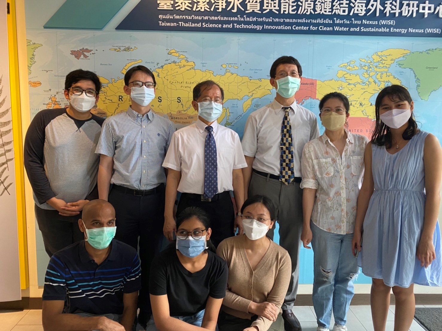 圖2：清華大學臺泰海外研究中心揭幕合影