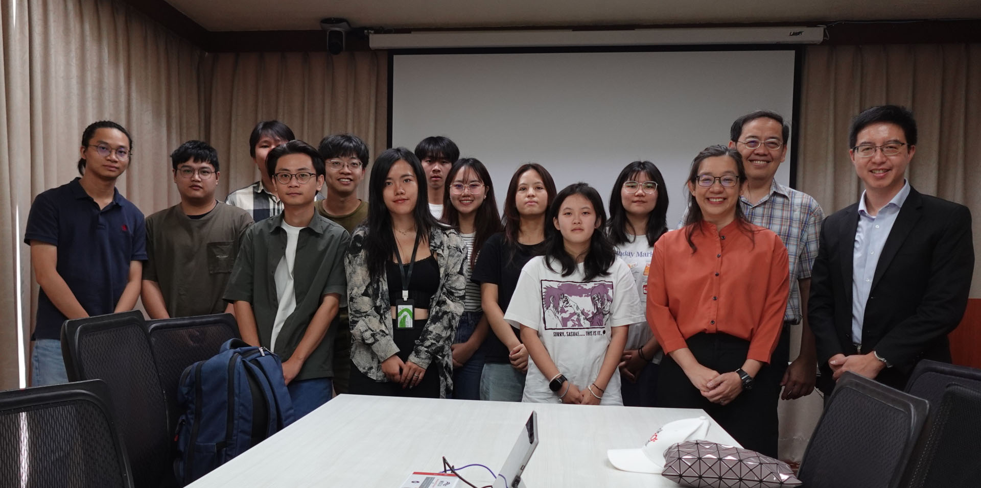 參訪國立成功大學－穿戴科技與行動照護實驗室
