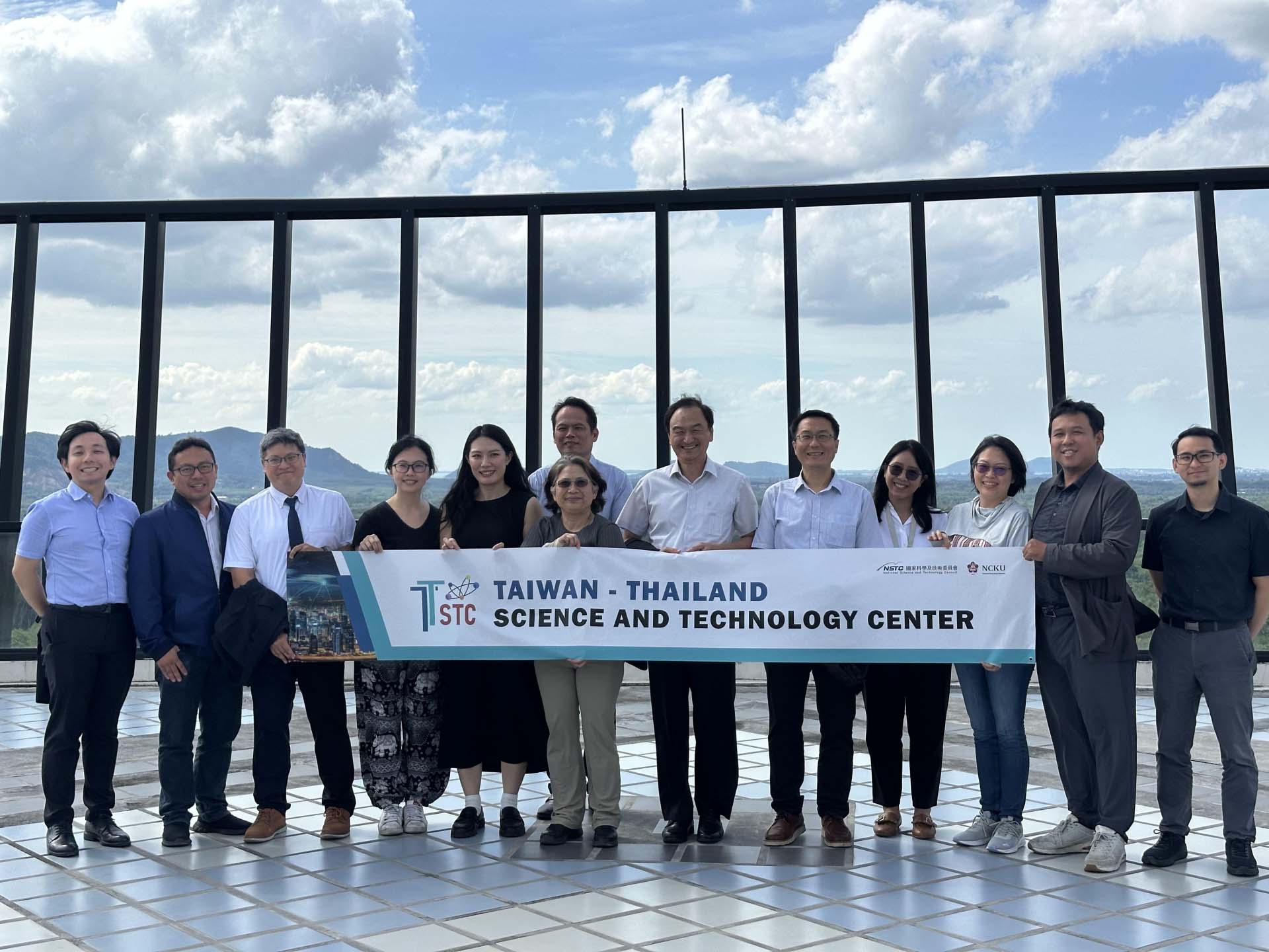 圖：TTSTC／NCKU 於泰國南部科學園區合照