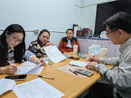 圖 3：KMITL 拜會成大醫工系主任莊漢聲教授