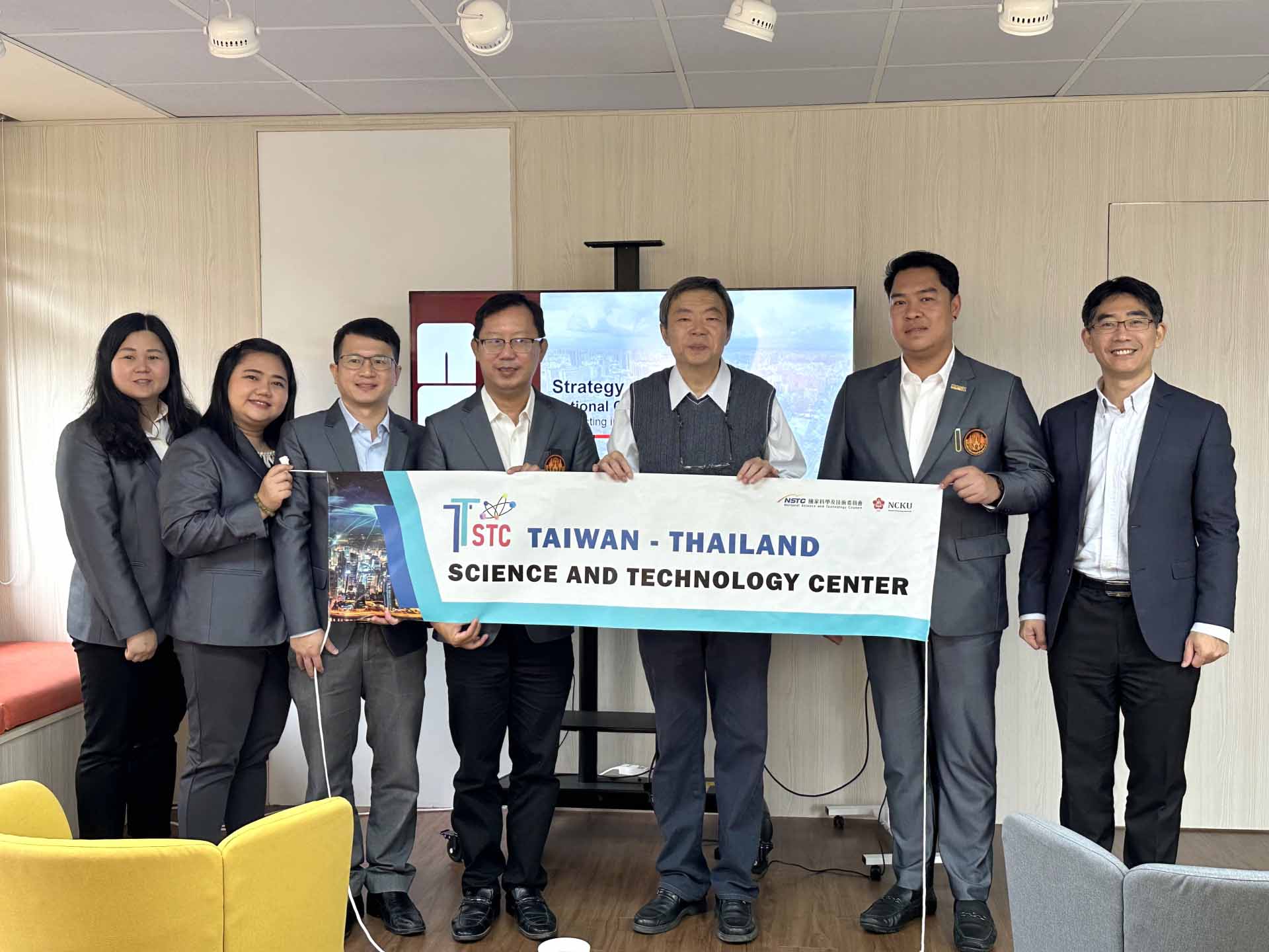 圖 5：KMITL 訪國立成功大學／臺泰海外科研中心