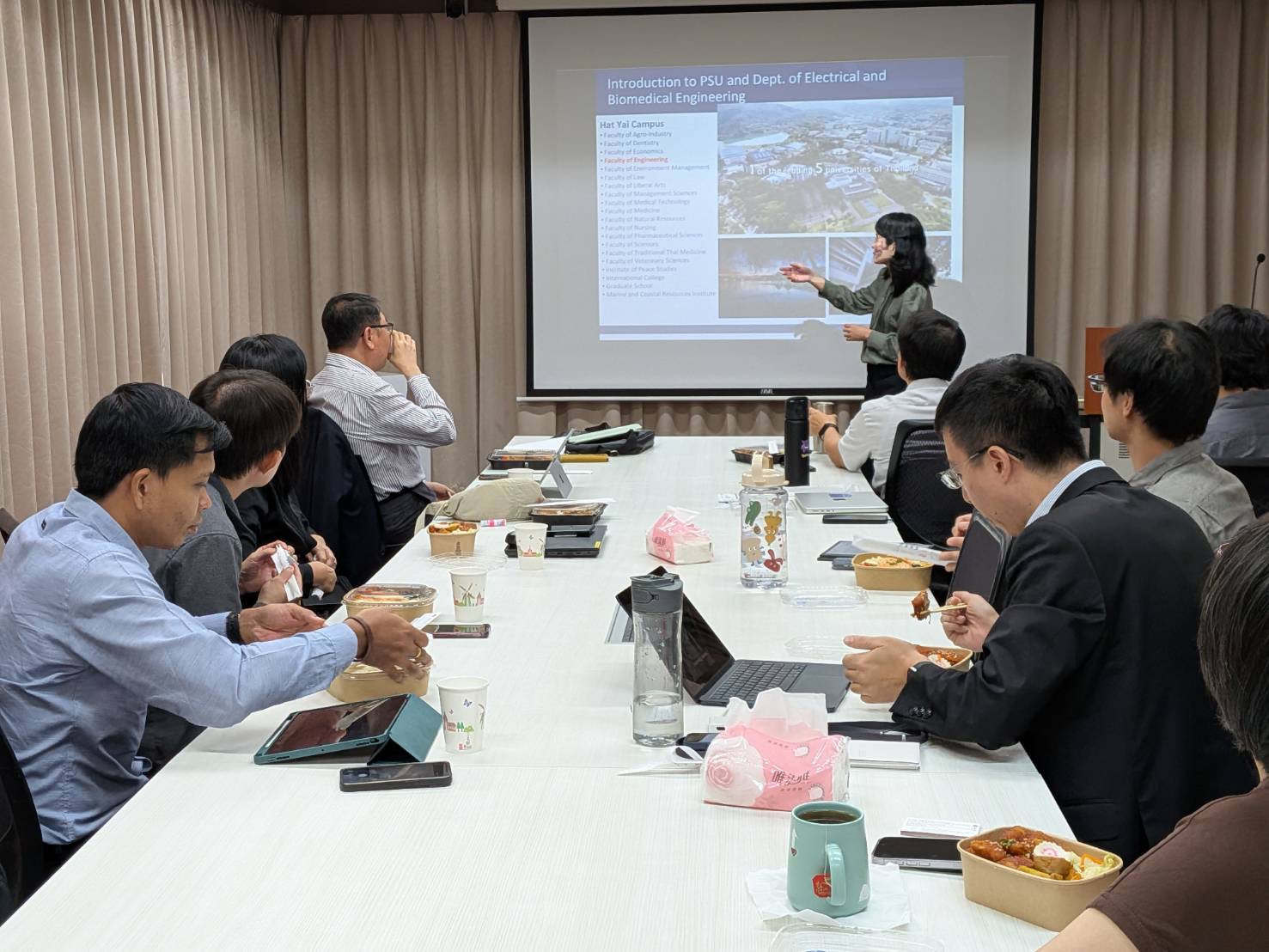 Img 3: Thailand PSU delegations visited NCKU