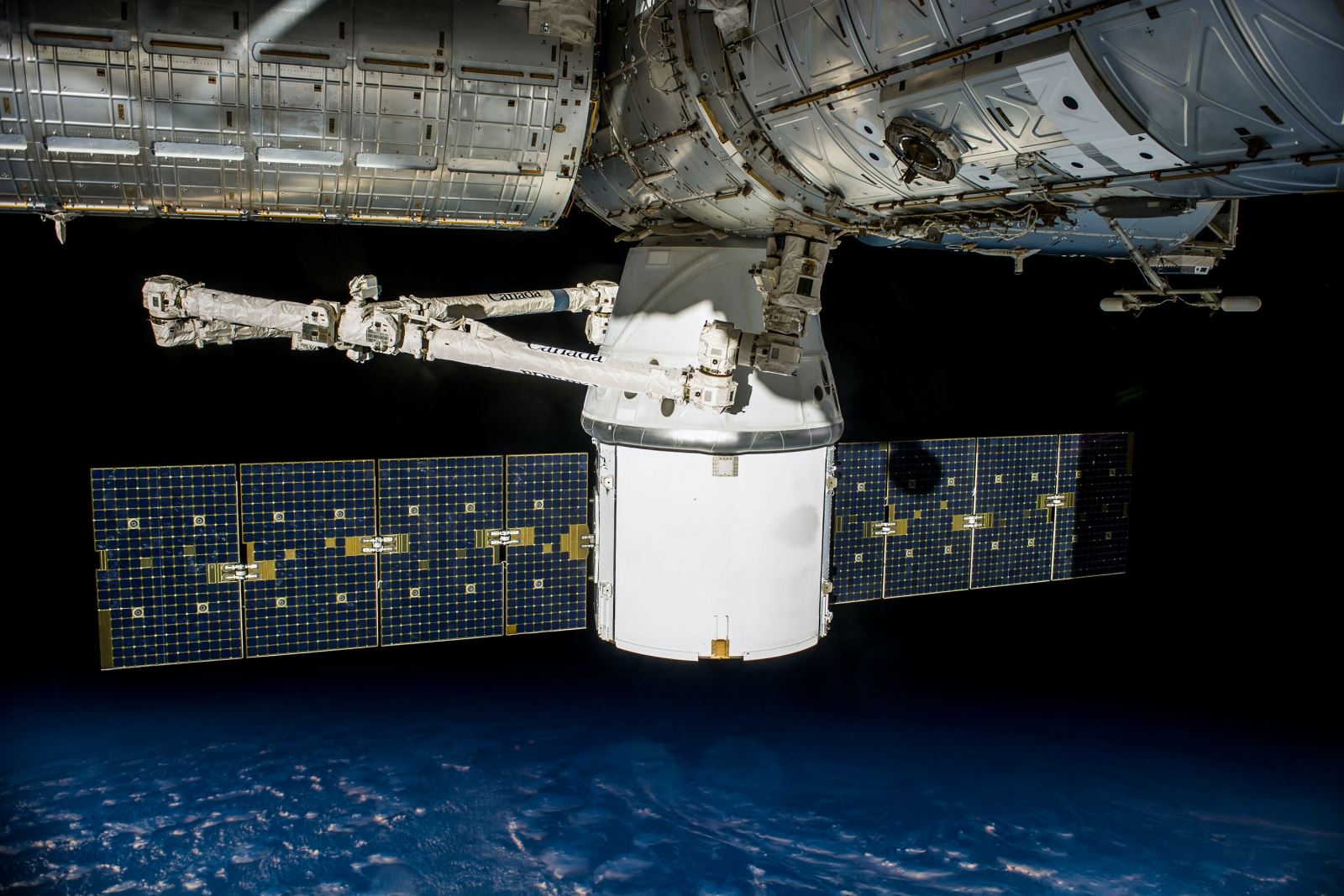 Airspace 圖片來源：SpaceX on Pexels